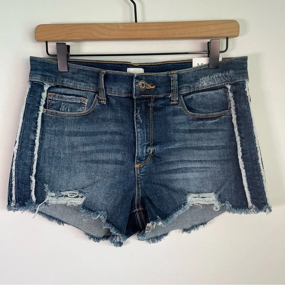 Sneak Peek Mid Rise Side Stripe Blue Jean Shorts size large NWT - Picture 1 of 4
